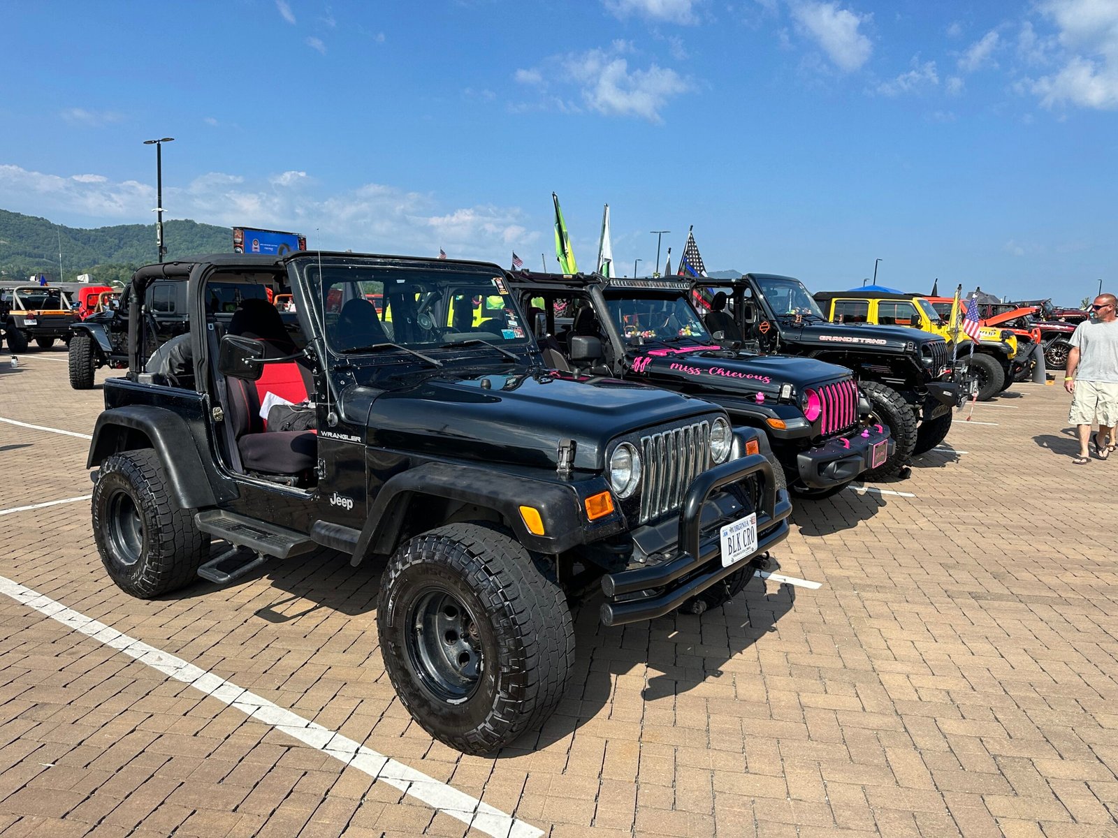 Great Smoky  Mountain Jeep Club Invasion